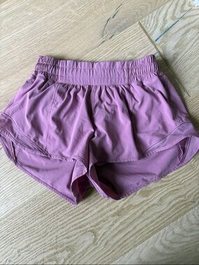 Purple, Lululemon shorts, hottie hot
2.5 low waisted